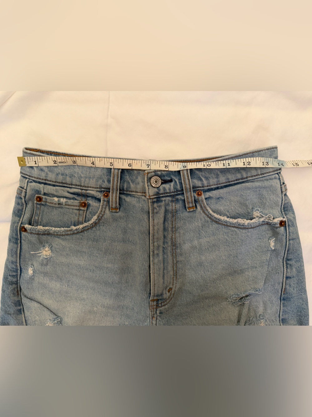 Abercrombie High Rise Mom Shorts Denim Shorts Size 27 or 4 - Picture 4 of 6